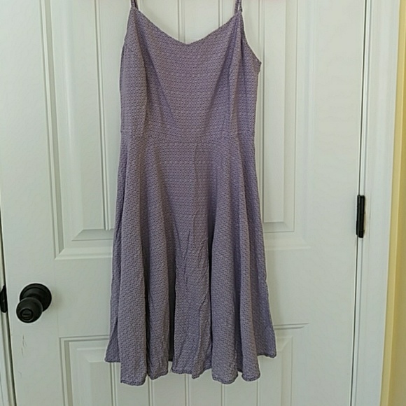 Dress - Picture 1 of 4